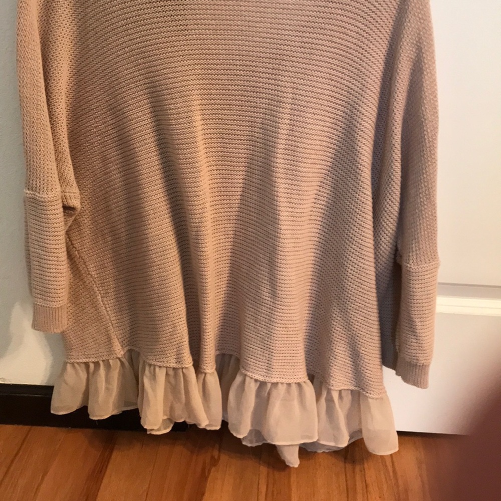 Lightweight Cute Sweater. - image 3